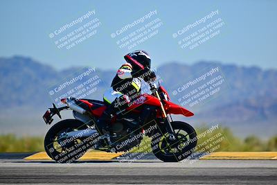 media/Mar-25-2024-Moto Forza (Mon) [[8d4319bd68]]/4-Novice Group/Session 2 (Turn 9 Side)/